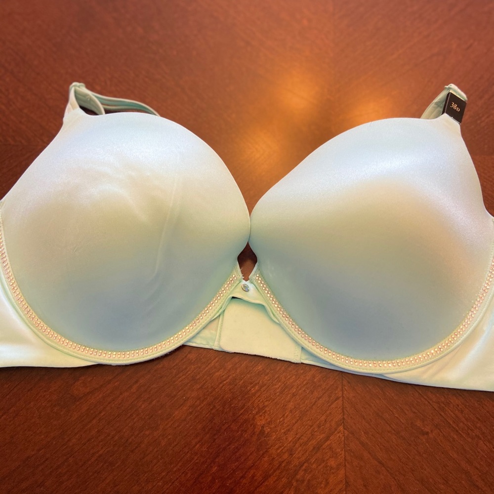 NWT VS Light Turquoise Push Up Bra